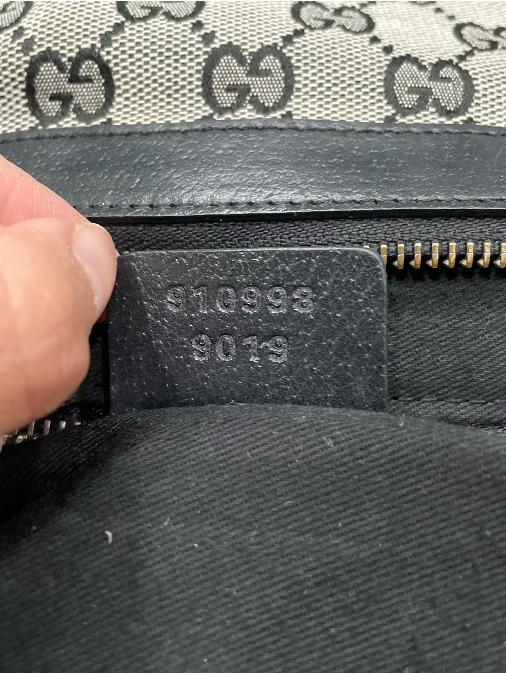 Gucci Black & Beige GG Canvas Tote Bag - Picture 16 of 16